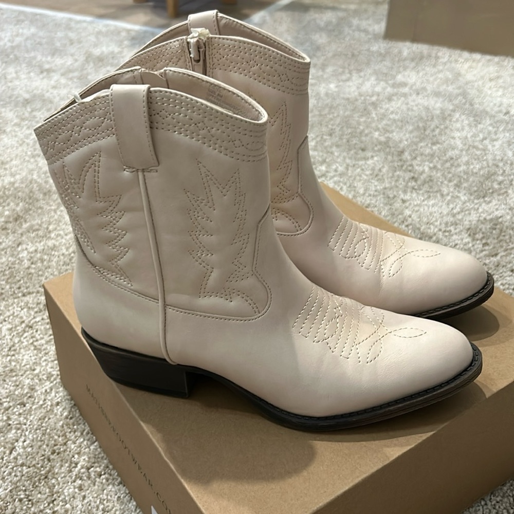 Coconuts by Matisse Vegan Ranch cowboy booties